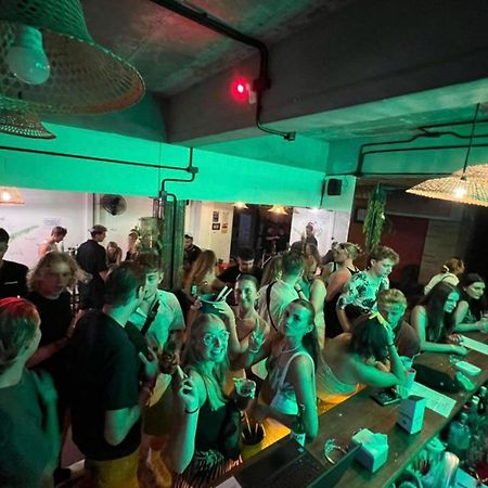 Blanco Central ピピ島 エクステリア 写真